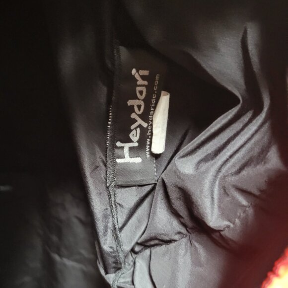 Heydari Black and Red Asymmetrical Top - Picture 4 of 14